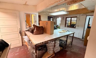 amplia casa de 2 pisos en venta en Lo Espejo – Gran potencial y excelente conectividad