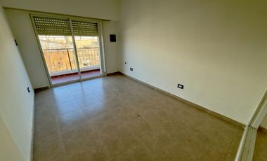 ALQUILER GALPON INDUSTRIAL + PH EN MUNRO RECICLADO