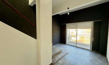 ALQUILER GALPON INDUSTRIAL + PH EN MUNRO RECICLADO