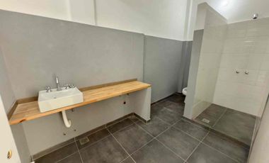 ALQUILER GALPON INDUSTRIAL + PH EN MUNRO RECICLADO