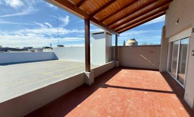 ALQUILER GALPON INDUSTRIAL + PH EN MUNRO RECICLADO