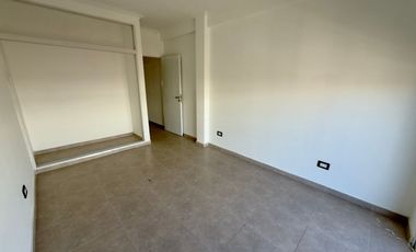 ALQUILER GALPON INDUSTRIAL + PH EN MUNRO RECICLADO