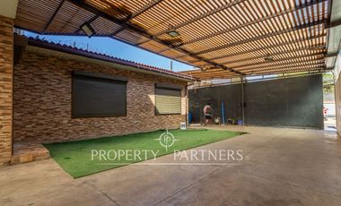 Amplia Casa con uso de suelo MIXTO en Exequiel Fernandez, Macul