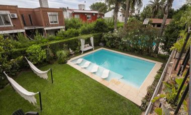 VENTA CASA 2 PLANTAS 7 AMBIENTES EL VENADO CANNING