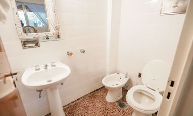 VENTA CASA 2 PLANTAS 7 AMBIENTES EL VENADO CANNING