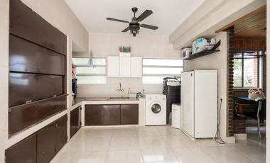 VENTA CASA 2 PLANTAS 7 AMBIENTES EL VENADO CANNING