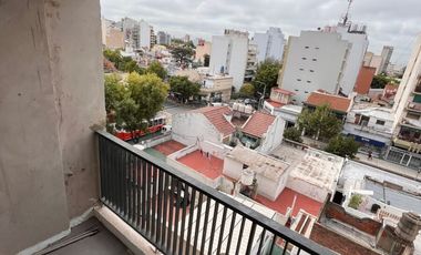 VENTA DPTO. 2 AMBIENTES TIPO DUPLEX C/TERRAZA PROPIA EN MONTE CASTRO