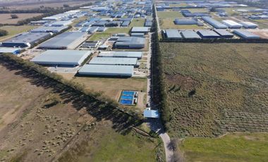 VENTA LOTE POLO INDUSTRIAL EZEIZA 7940 METROS