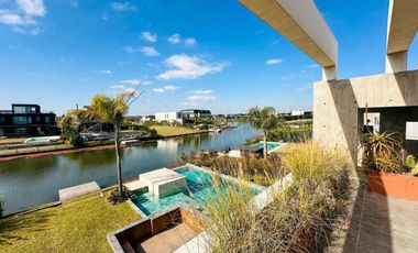 VENTA CASA 6 AMB MUELLE  AL LAGO BARRIO VIRAZON NORDELTA