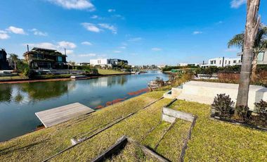 VENTA CASA 6 AMB MUELLE  AL LAGO BARRIO VIRAZON NORDELTA