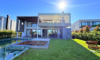 VENTA CASA 6 AMB MUELLE  AL LAGO BARRIO VIRAZON NORDELTA