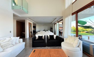 VENTA CASA 6 AMB MUELLE  AL LAGO BARRIO VIRAZON NORDELTA