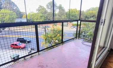 ALQUILER DPTO 3 AMBIENTE EN  SAN ISIDRO C/ COCH