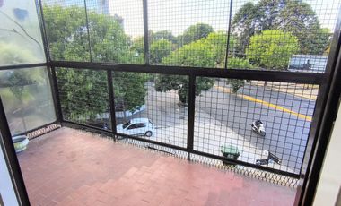 ALQUILER DPTO 3 AMBIENTE EN  SAN ISIDRO C/ COCH