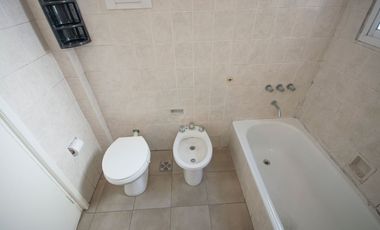 VENTA departamento 4 amb + dependencia en Belgrano