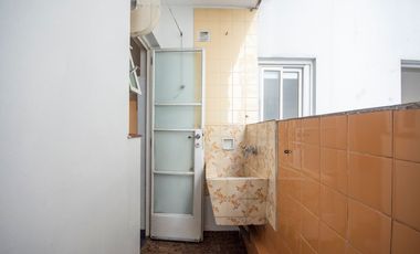 VENTA departamento 4 amb + dependencia en Belgrano