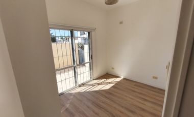 PH 3 AMB CON PATIO Y TERRAZA RECICLADO A NUEVO!