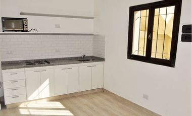 PH 3 AMB CON PATIO Y TERRAZA RECICLADO A NUEVO!