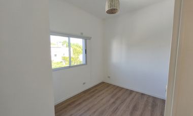 PH 3 AMB CON PATIO Y TERRAZA RECICLADO A NUEVO!