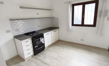 PH 3 AMB CON PATIO Y TERRAZA RECICLADO A NUEVO!