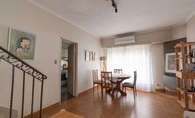 SE VENDE DUPLEX 5 AMB. 4 HAB. GARAGE. OLIVOS GOLF