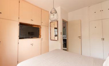 SE VENDE DUPLEX 5 AMB. 4 HAB. GARAGE. OLIVOS GOLF