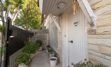SE VENDE DUPLEX 5 AMB. 4 HAB. GARAGE. OLIVOS GOLF