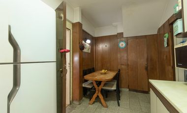SE VENDE DUPLEX 5 AMB. 4 HAB. GARAGE. OLIVOS GOLF