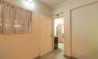 SE VENDE DUPLEX 5 AMB. 4 HAB. GARAGE. OLIVOS GOLF