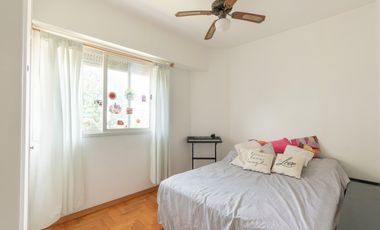 SE VENDE DUPLEX 5 AMB. 4 HAB. GARAGE. OLIVOS GOLF