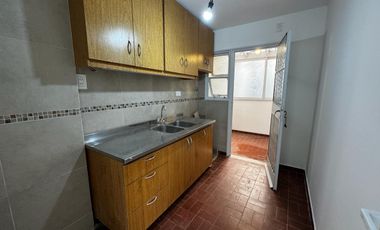 VENTA DEPTO 3 AMB CON LAVADERO EN AVELLANEDA