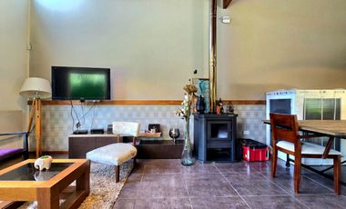 VENTA CASA EXALTACION DE LA CRUZ CON PILETA