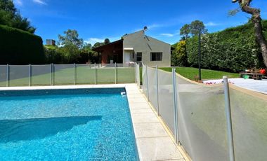 VENTA CASA EXALTACION DE LA CRUZ CON PILETA