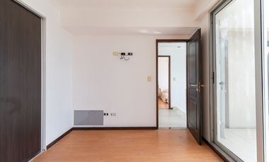 VENTA TRIPLEX de 3 amb con pileta y quincho en terraza propia, cochera cubierta y baulera - FLORIDA