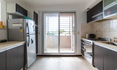 VENTA TRIPLEX de 3 amb con pileta y quincho en terraza propia, cochera cubierta y baulera - FLORIDA