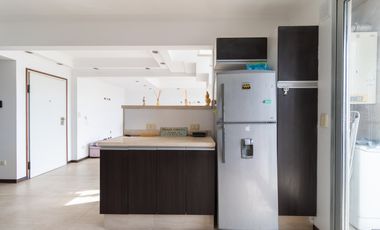 VENTA TRIPLEX de 3 amb con pileta y quincho en terraza propia, cochera cubierta y baulera - FLORIDA
