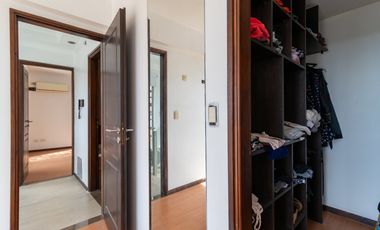 VENTA TRIPLEX de 3 amb con pileta y quincho en terraza propia, cochera cubierta y baulera - FLORIDA