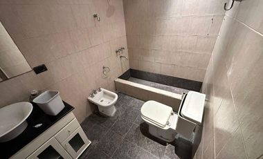 CASA EN VILLA MADERO