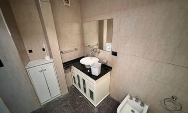 CASA EN VILLA MADERO