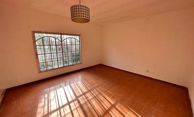 CASA EN VILLA MADERO