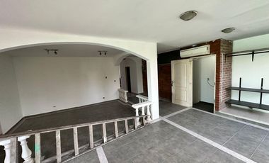 CASA EN VILLA MADERO