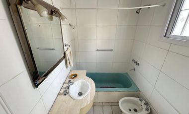 Lote Terreno 8,66x67 c/ 2 casas Fondo