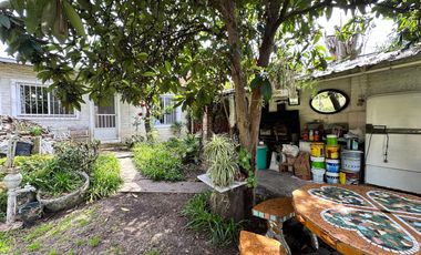 Lote Terreno 8,66x67 c/ 2 casas Fondo