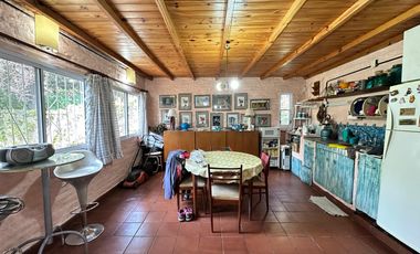 Lote Terreno 8,66x67 c/ 2 casas Fondo