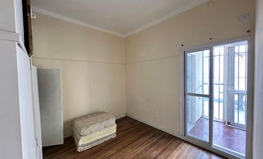 Lote Terreno 8,66x67 c/ 2 casas Fondo