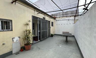 Lote Terreno 8,66x67 c/ 2 casas Fondo