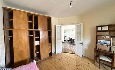 Lote Terreno 8,66x67 c/ 2 casas Fondo