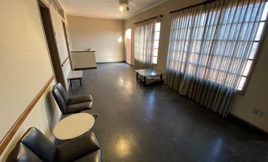 Oficina en  primer piso