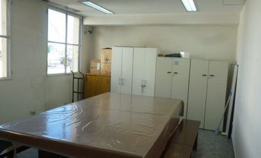 1100 m2 cubiertos mas 600 m2 descubiertos - 7 cocheras- Amoblada-Centro