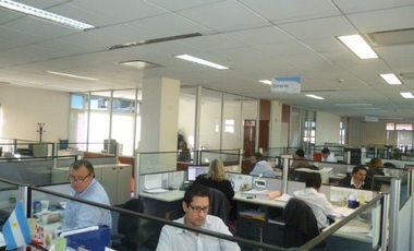1100 m2 cubiertos mas 600 m2 descubiertos - 7 cocheras- Amoblada-Centro